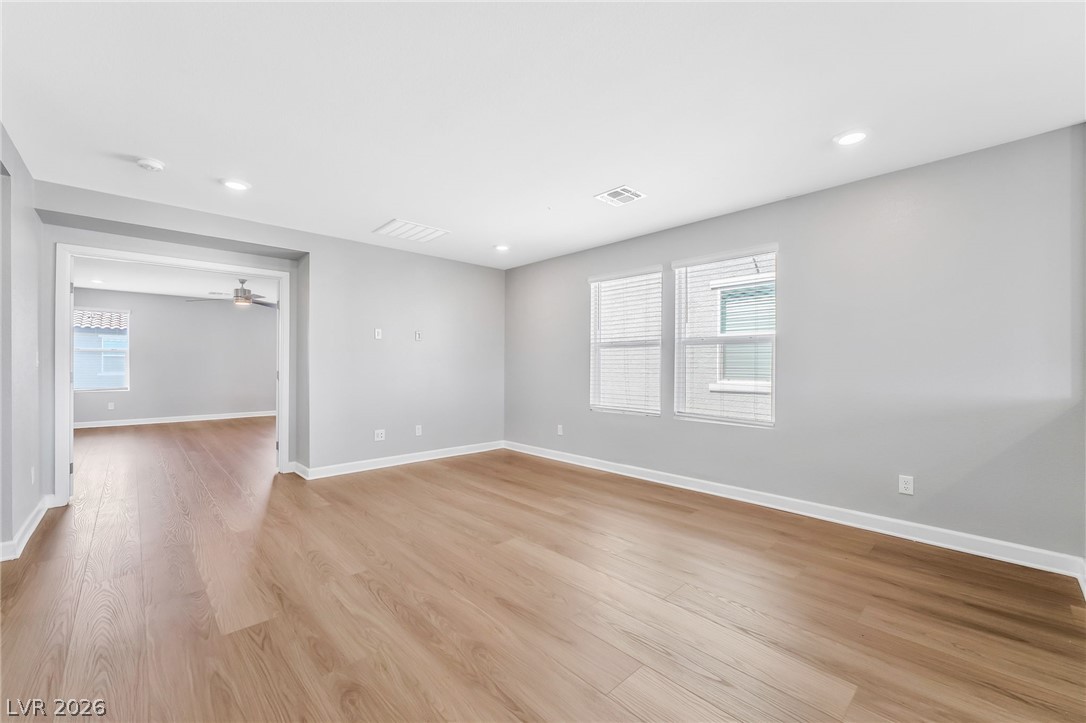 7521 West Mistral Avenue Property Photo 12