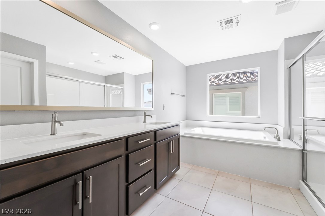 7521 West Mistral Avenue Property Photo 17