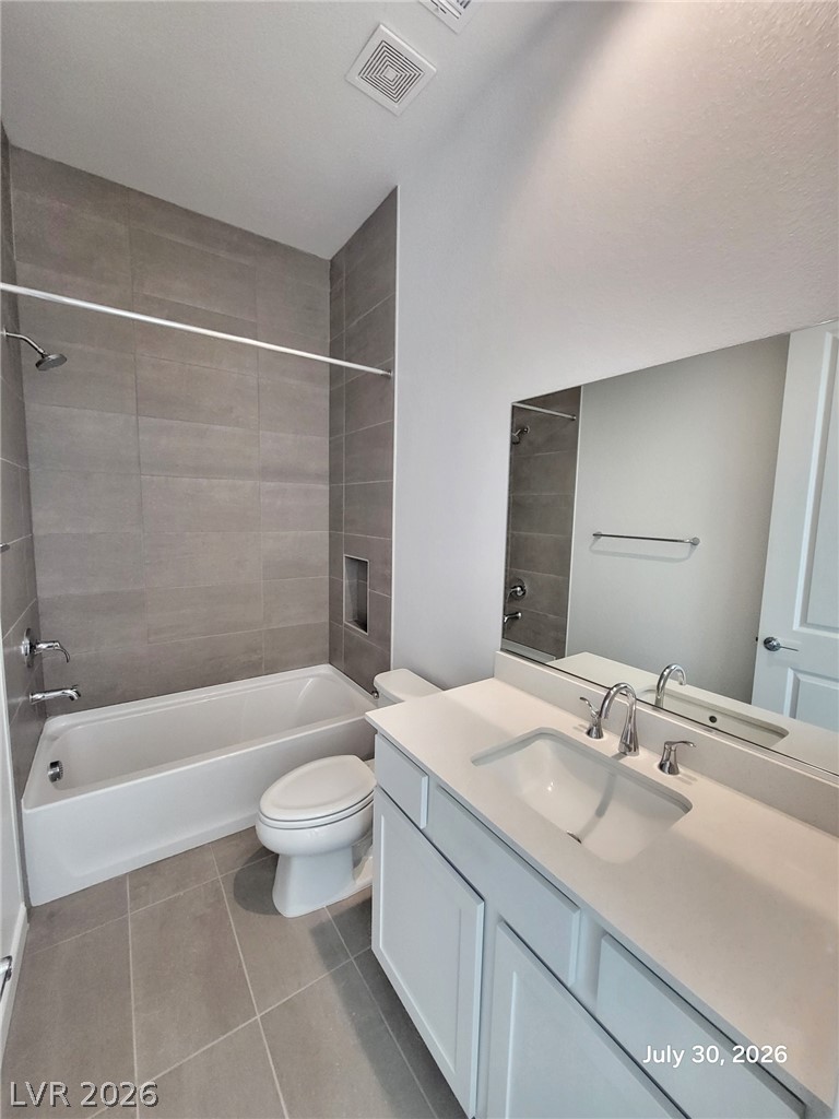 643 Fortis Creek Street Property Photo 11