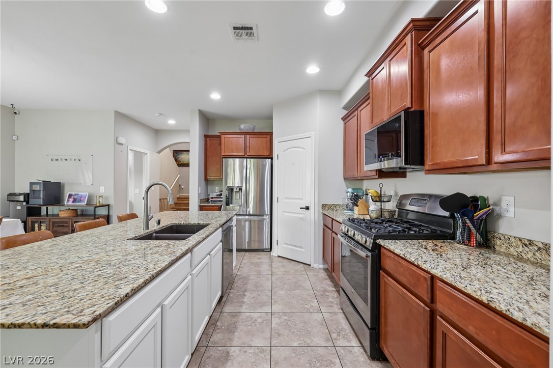 6113 Paddleboat Street Property Photo 14