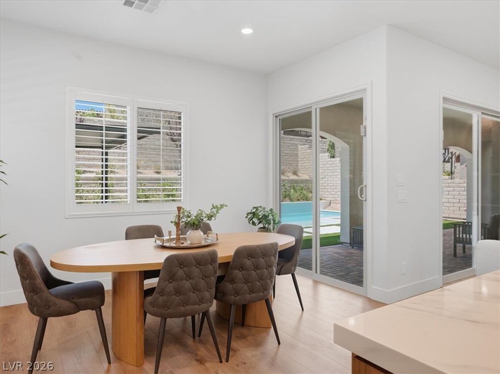 363 Molinetto Street Property Photo 18