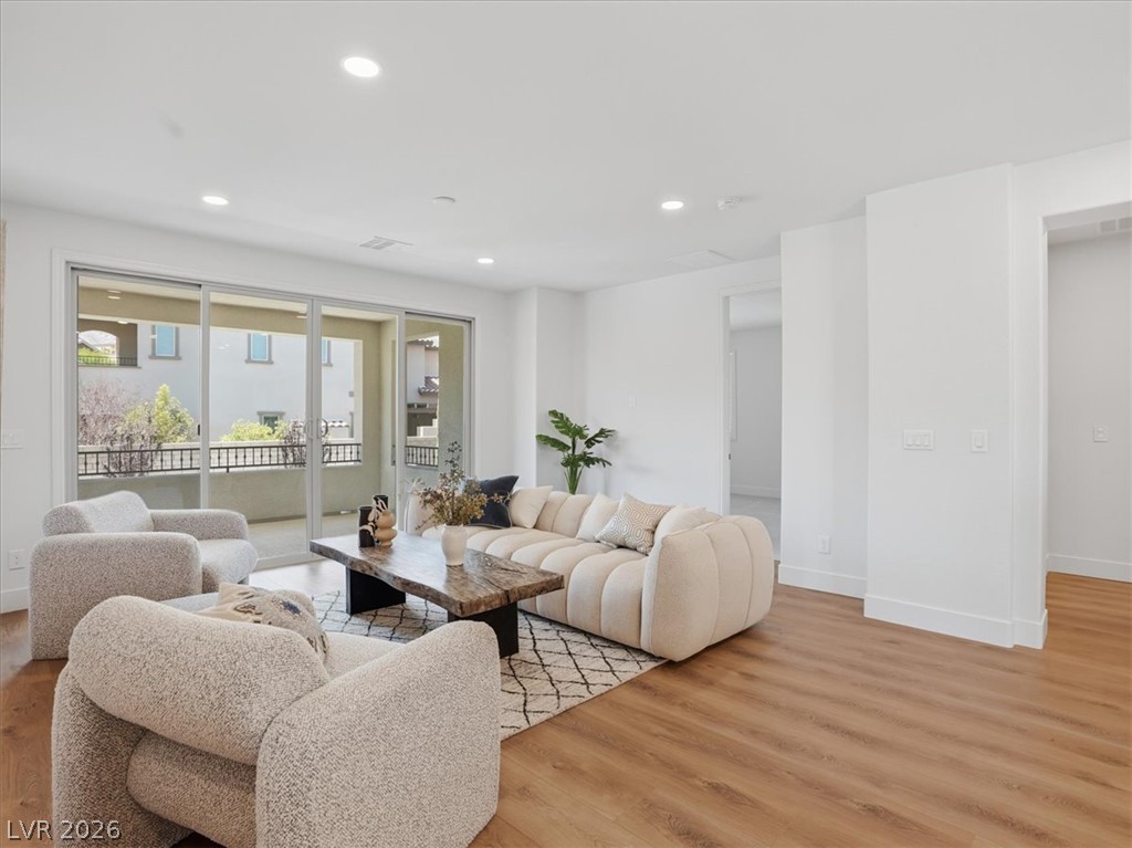 363 Molinetto Street Property Photo 32