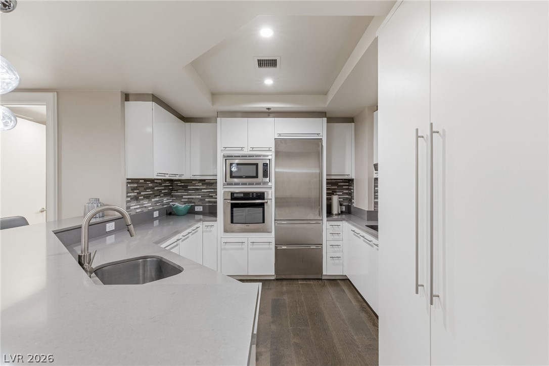 2700 Las Vegas Boulevard 2303 Property Photo 4