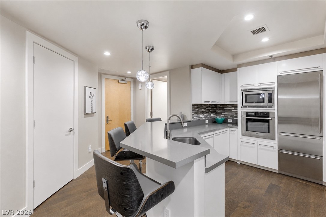 2700 Las Vegas Boulevard 2303 Property Photo 7