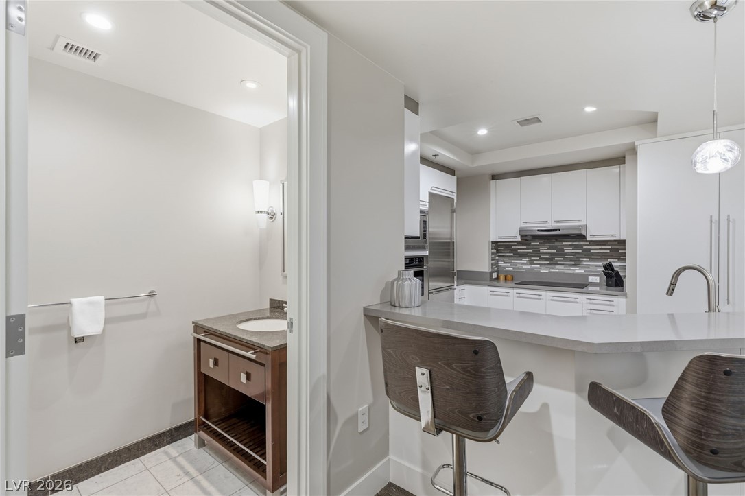 2700 Las Vegas Boulevard 2303 Property Photo 10