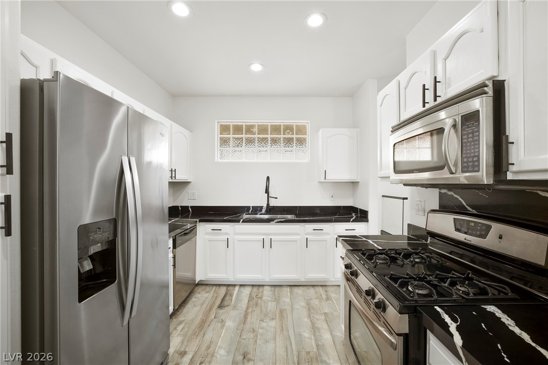 2050 West Warm Springs Road 4421 Property Photo 14