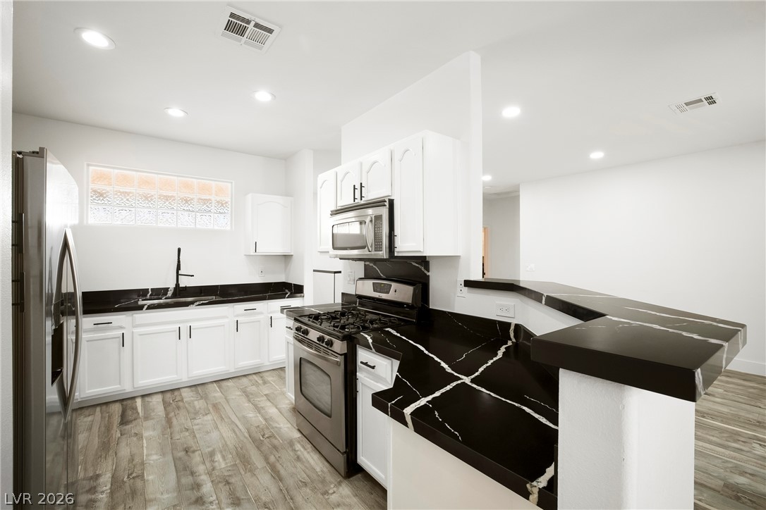 2050 West Warm Springs Road 4421 Property Photo 15