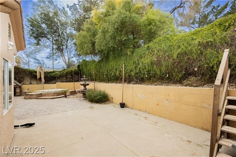 4401 Inez Drive Property Photo 25