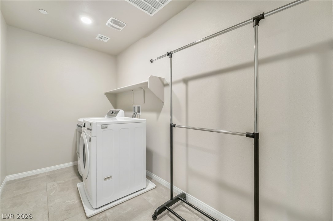 472 Silverweed Avenue Property Photo 12