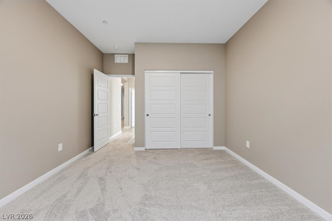 10862 Lewis Pointe Avenue Property Photo 27