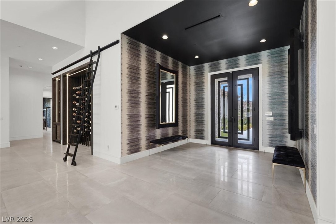 20 Pebble Hills Court Property Photo 5