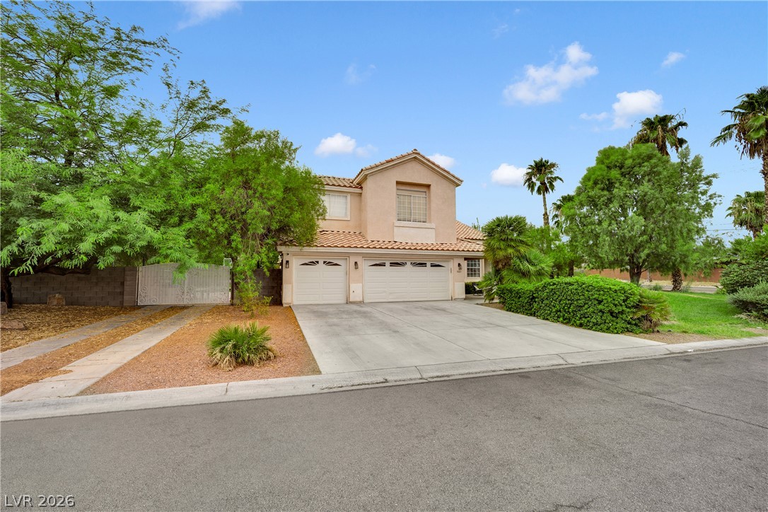 5685 North Adavan Court Property Photo 1