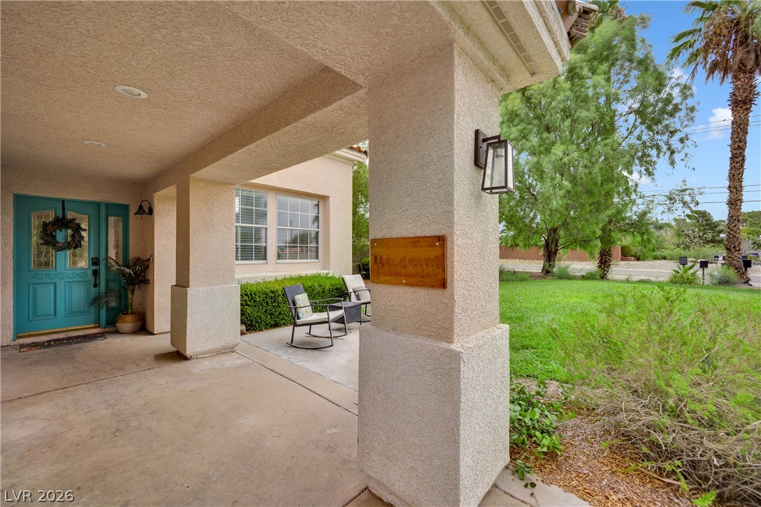 5685 North Adavan Court Property Photo 6