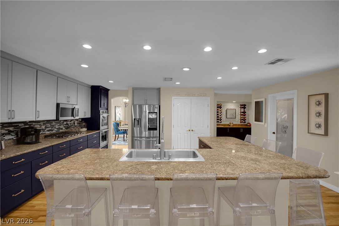 5685 North Adavan Court Property Photo 8