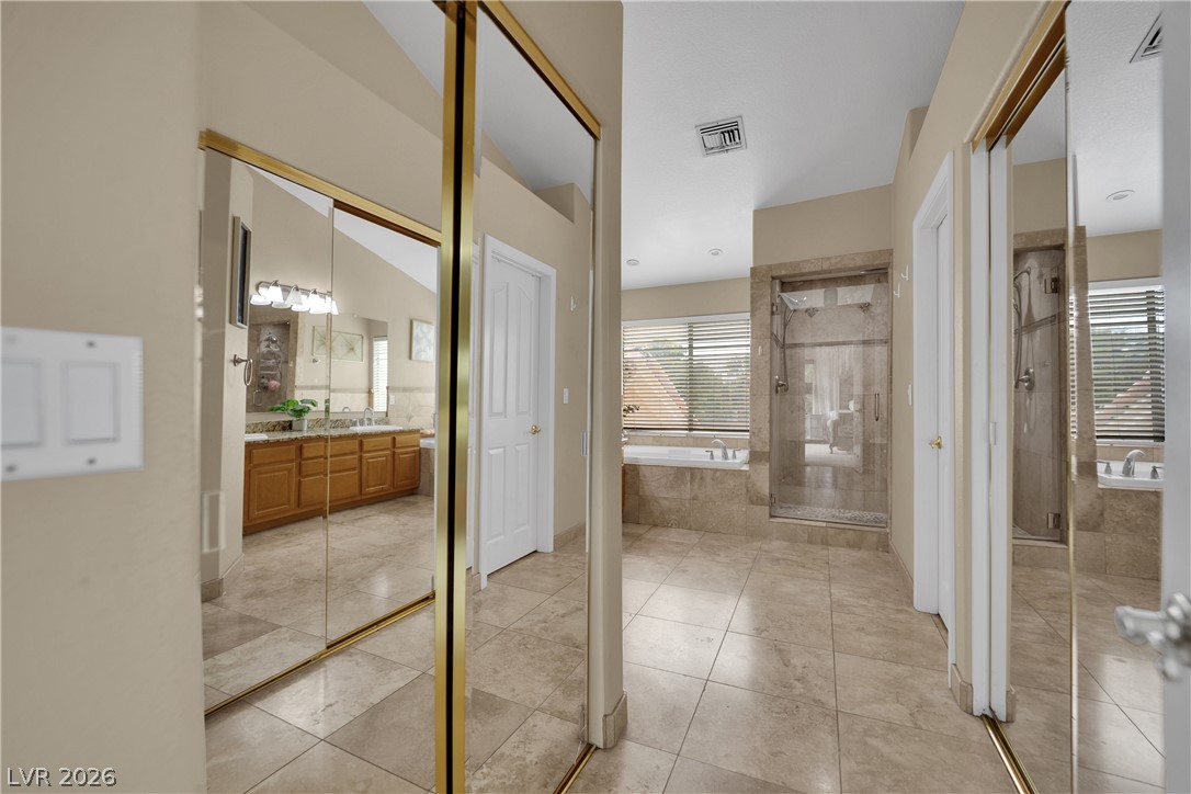 5685 North Adavan Court Property Photo 32