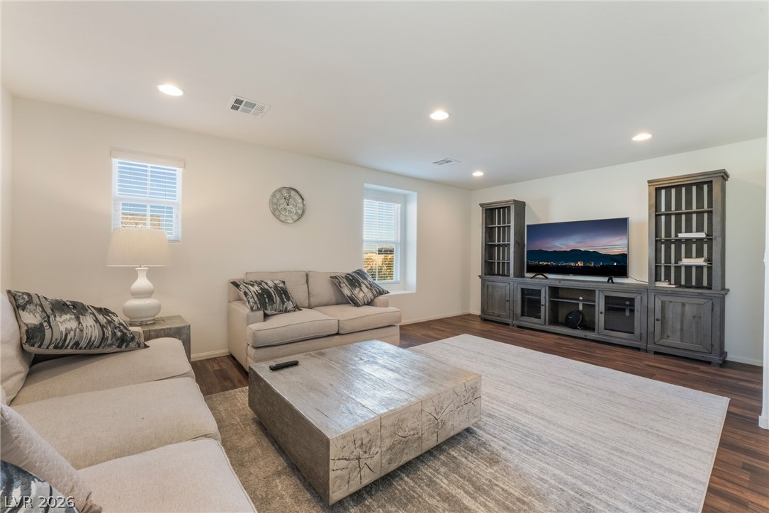 8749 Spanish Ridge Avenue Property Photo 12