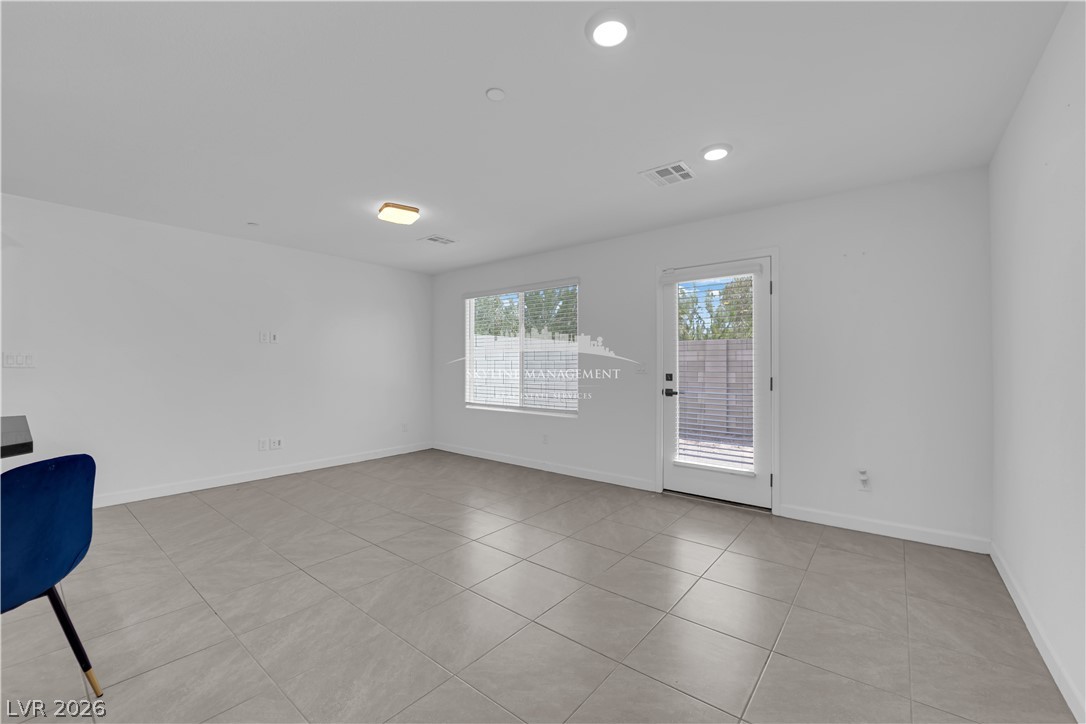 4907 Chidlaw Avenue 3 Property Photo 6