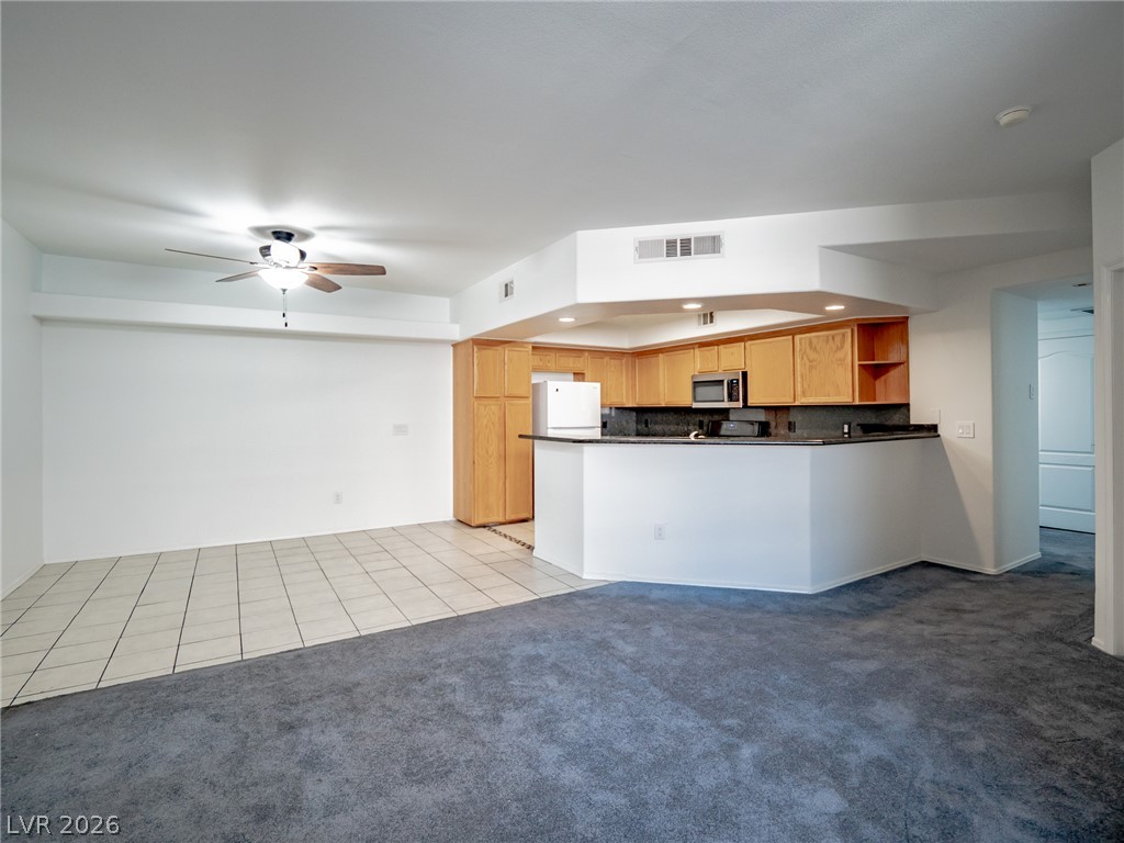 6809 Cobre Azul Avenue 101 Property Photo 7