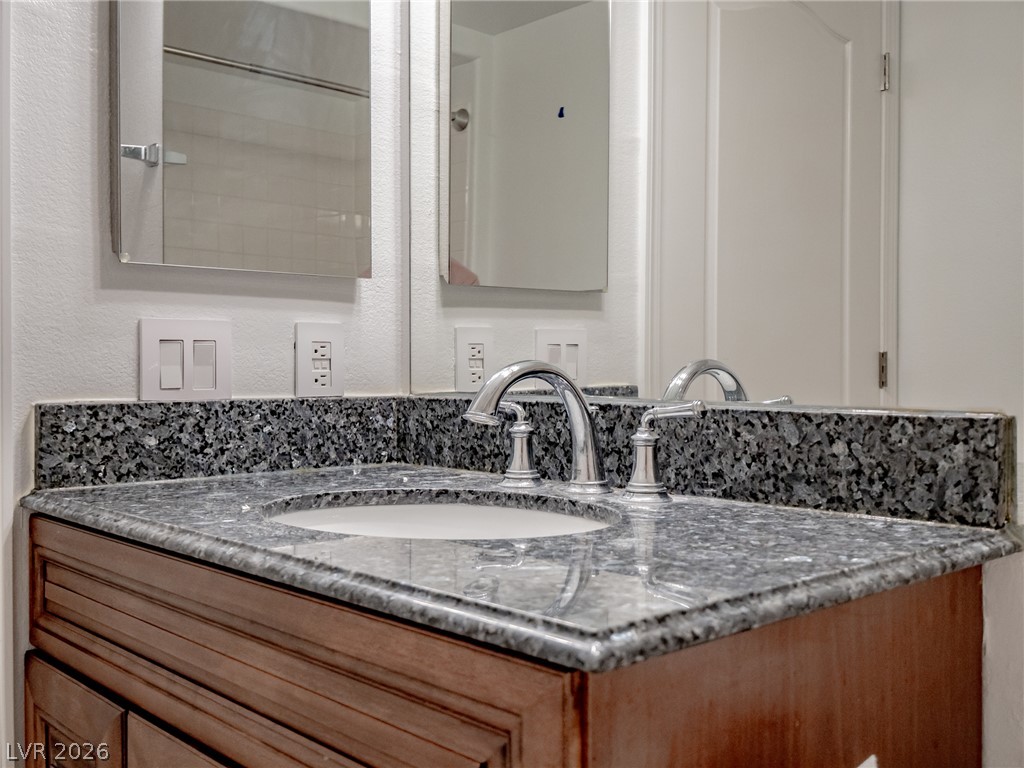 6809 Cobre Azul Avenue 101 Property Photo 28
