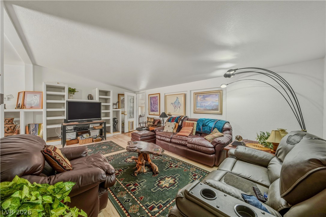 1320 Piltz Road Property Photo 15