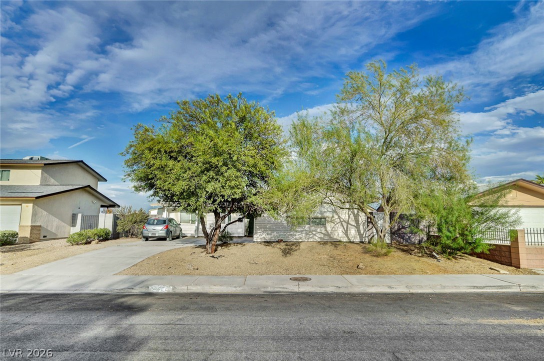 329 Santa Fe Street Property Photo 3