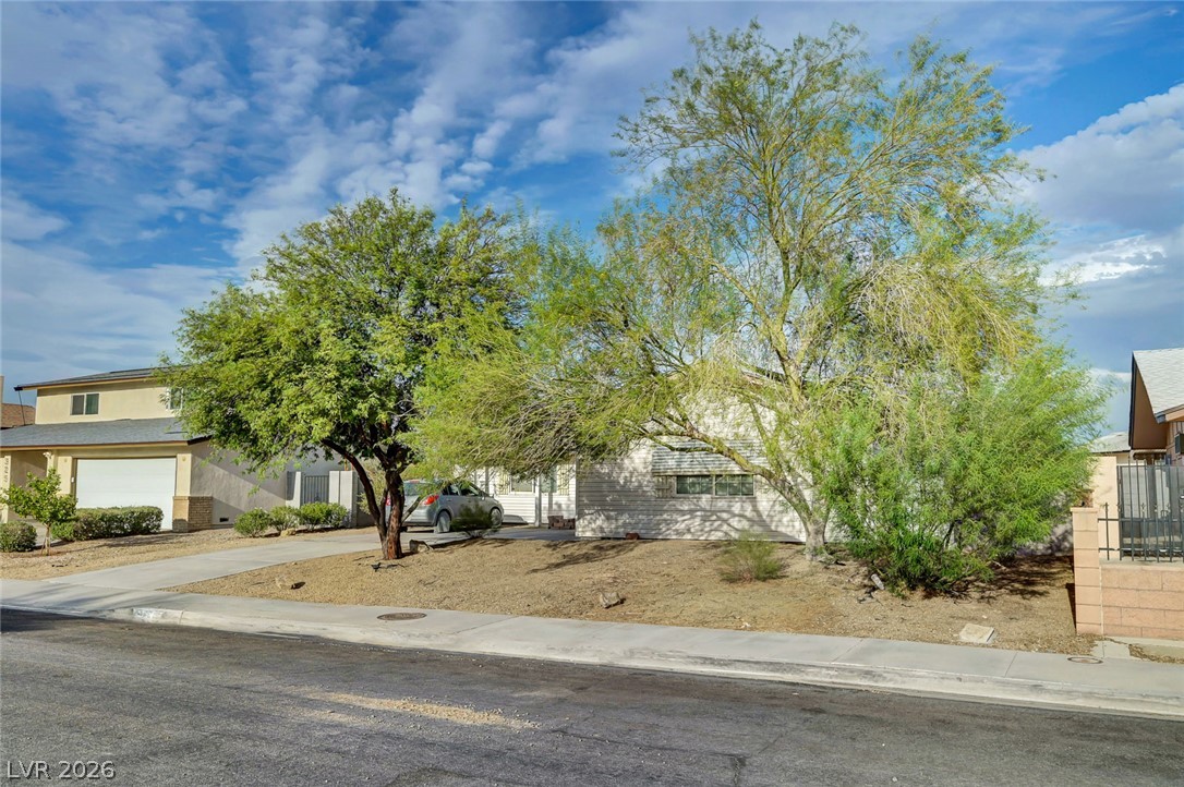 329 Santa Fe Street Property Photo 4