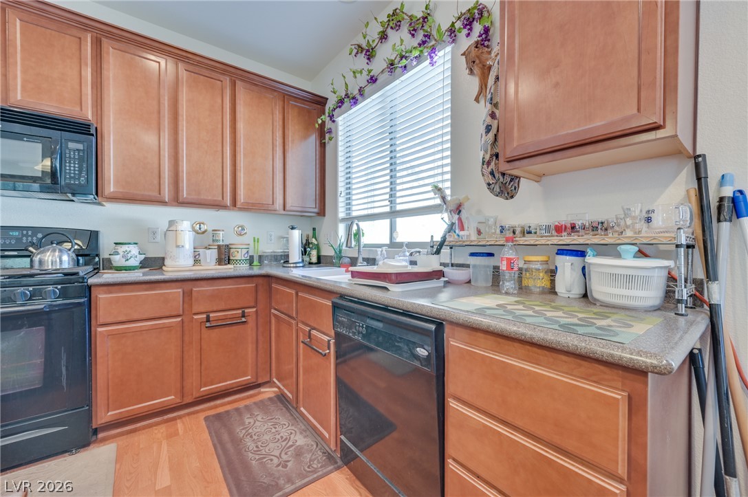 3743 Bella Legato Avenue Property Photo 28