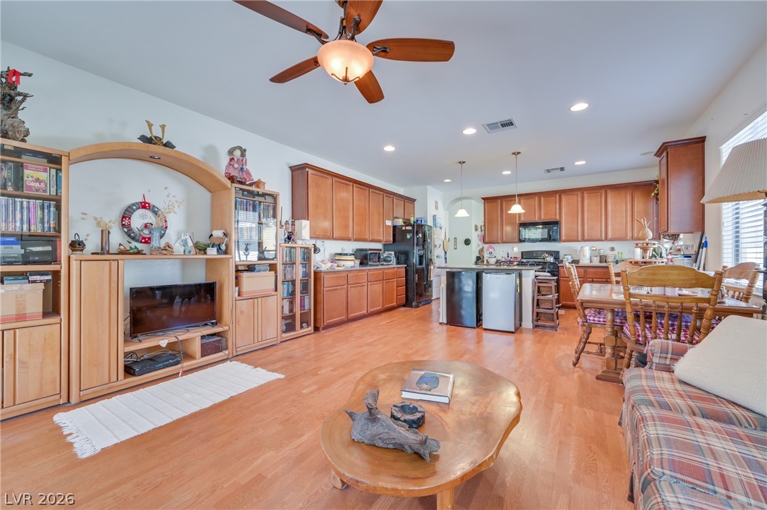3743 Bella Legato Avenue Property Photo 34