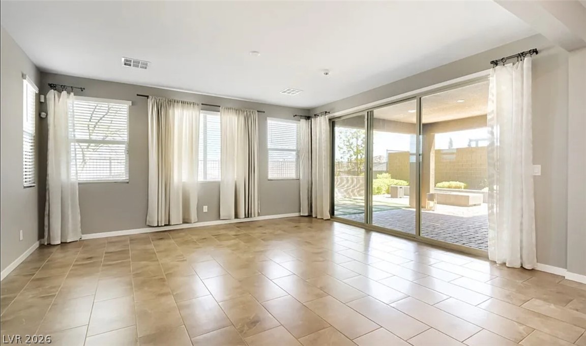 12343 Grey Dunes Avenue Property Photo 8