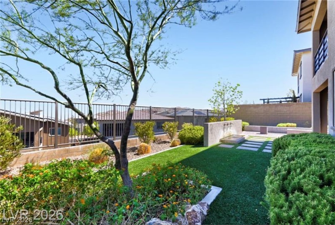 12343 Grey Dunes Avenue Property Photo 26