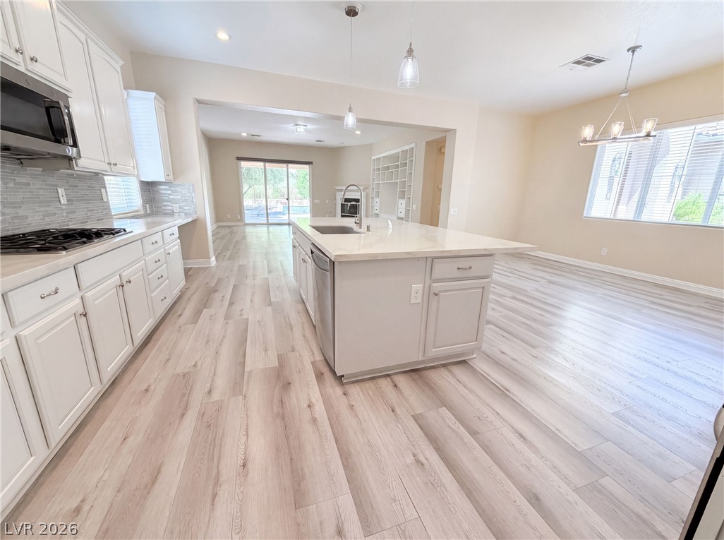 6892 April Wind Avenue Property Photo 16