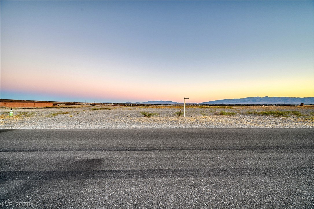 5985 East Spring Mountain Boulevard Property Photo 31