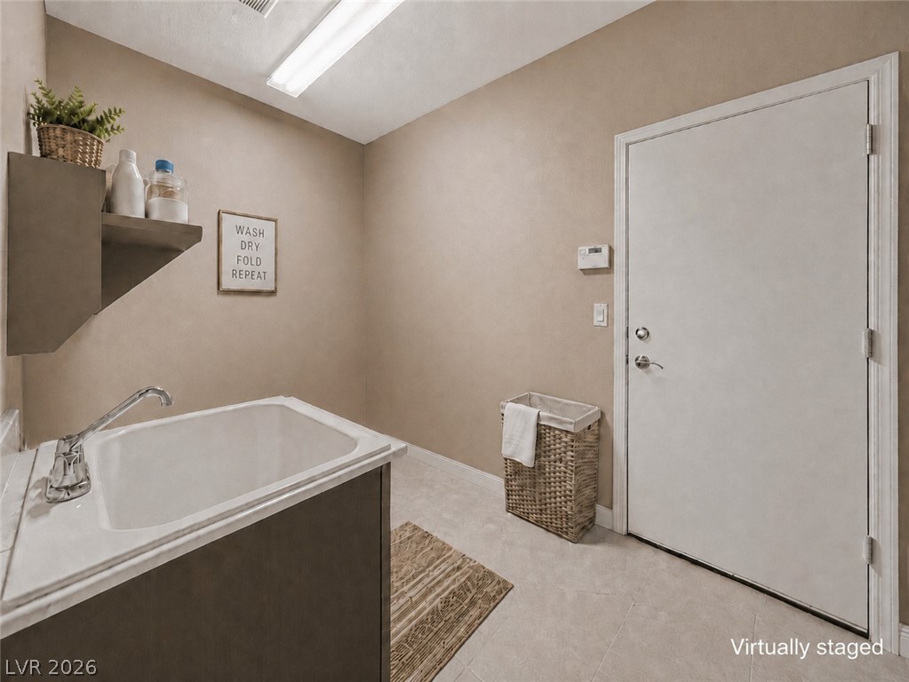 5436 East Di Bossi Avenue Property Photo 16