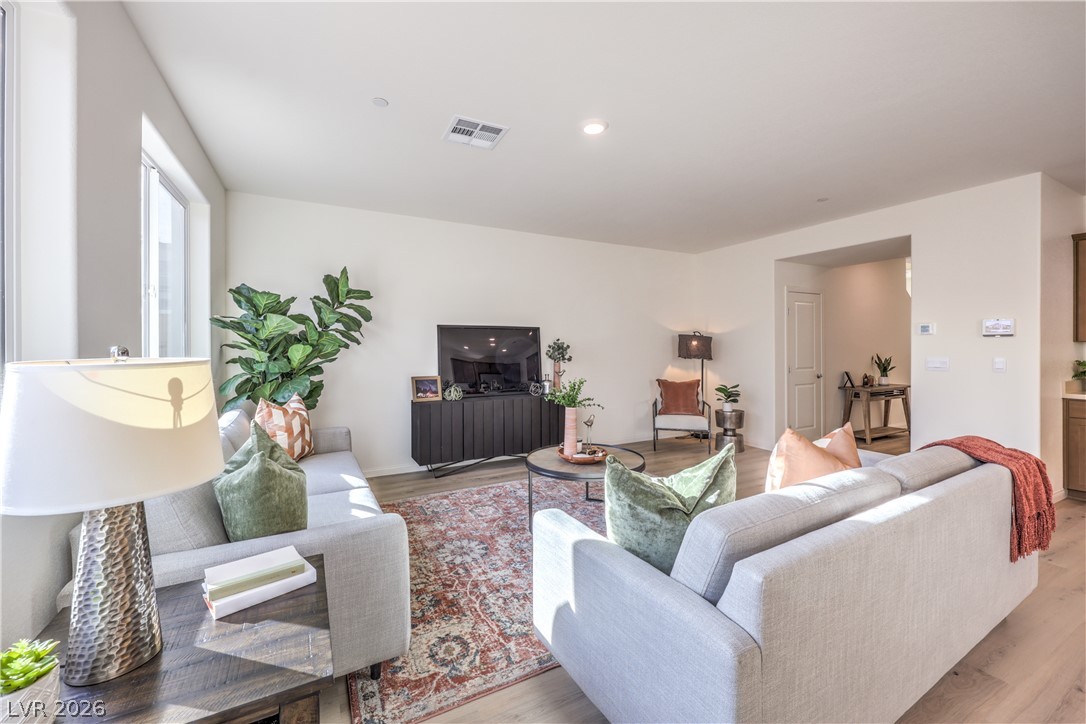 3824 Tropical Zen Avenue Property Photo 8