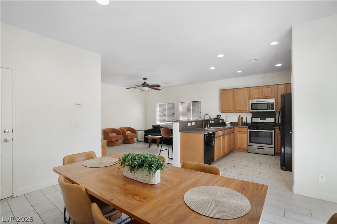 10553 Bandera Mountain Lane Property Photo 4