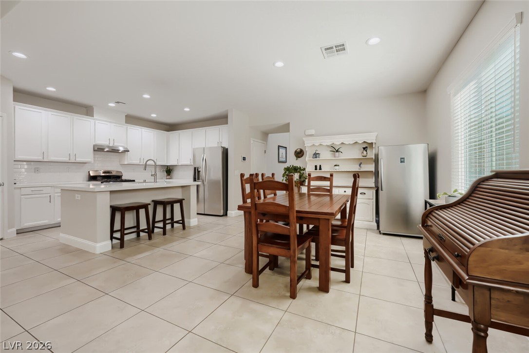 7931 Dell Ridge Avenue Property Photo 16