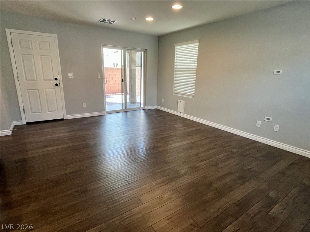 1045 Spotted Saddle Street Property Photo 5