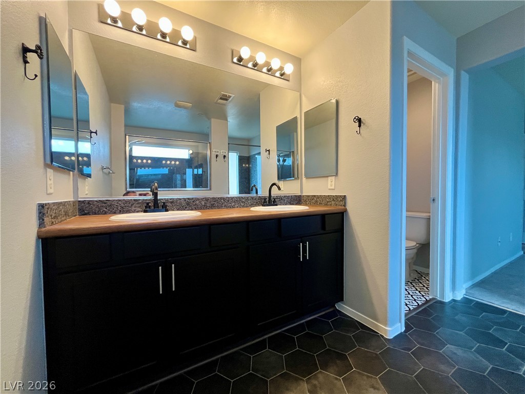 1045 Spotted Saddle Street Property Photo 14