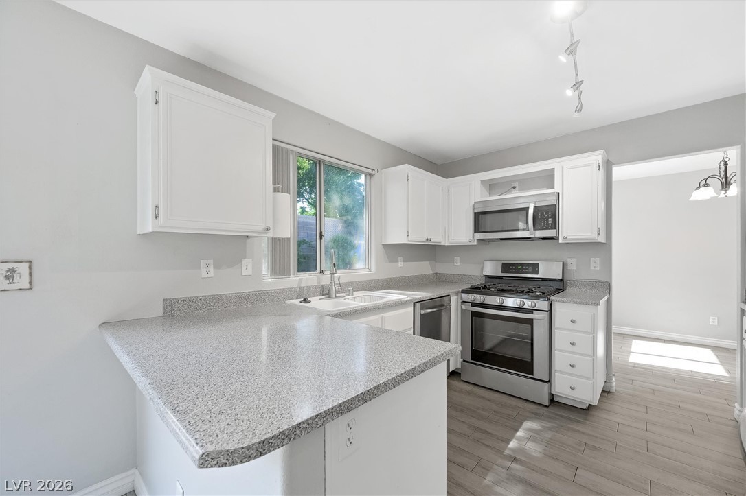 2806856 Property Photo 13