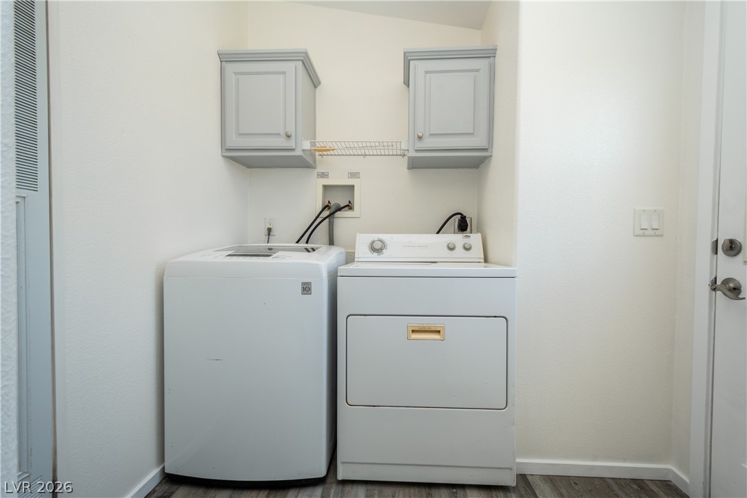 6530 Camelot Circle Property Photo 11