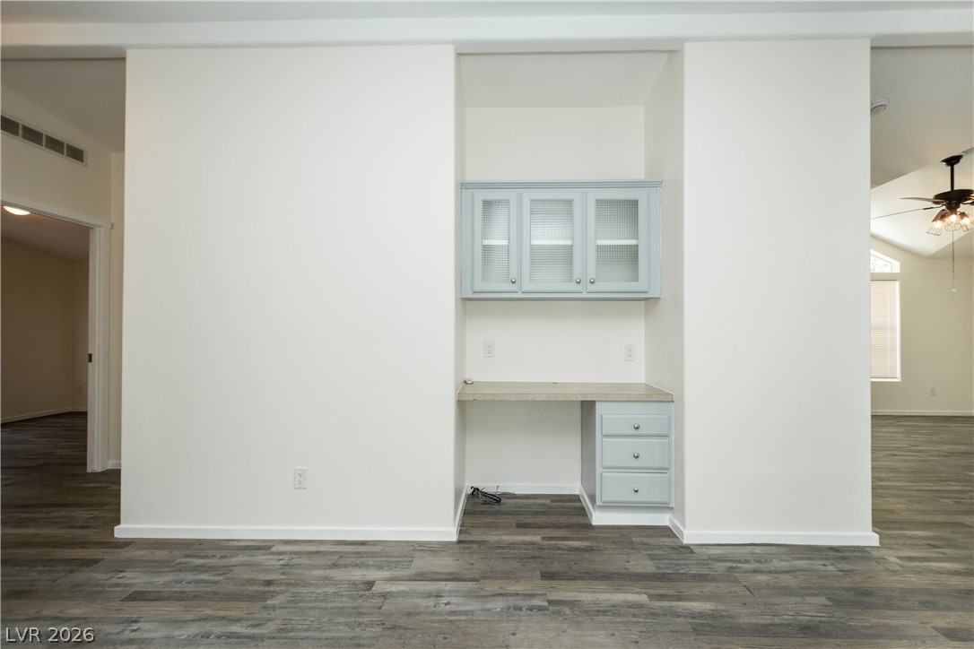 6530 Camelot Circle Property Photo 13