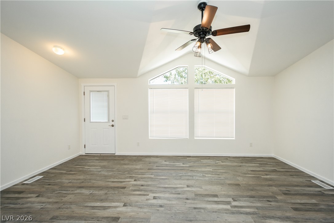 6530 Camelot Circle Property Photo 14