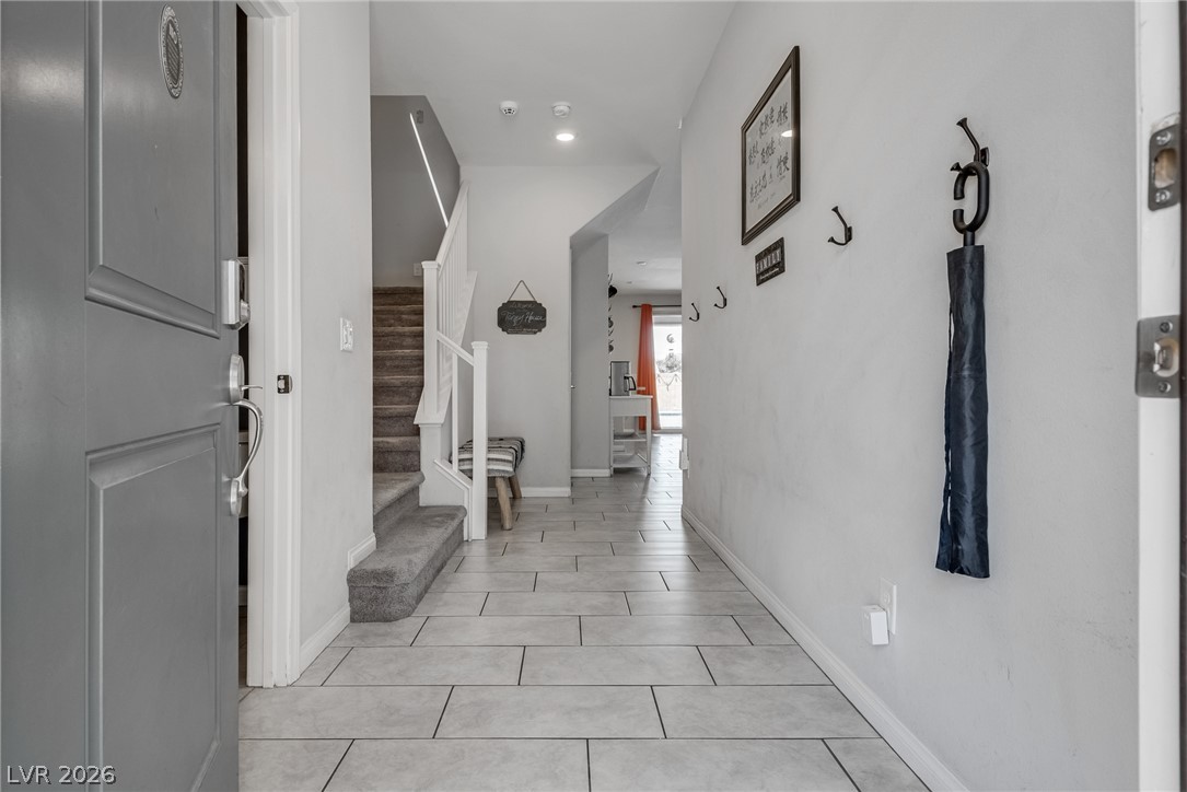 9273 Bluemist Falls Street Property Photo 10
