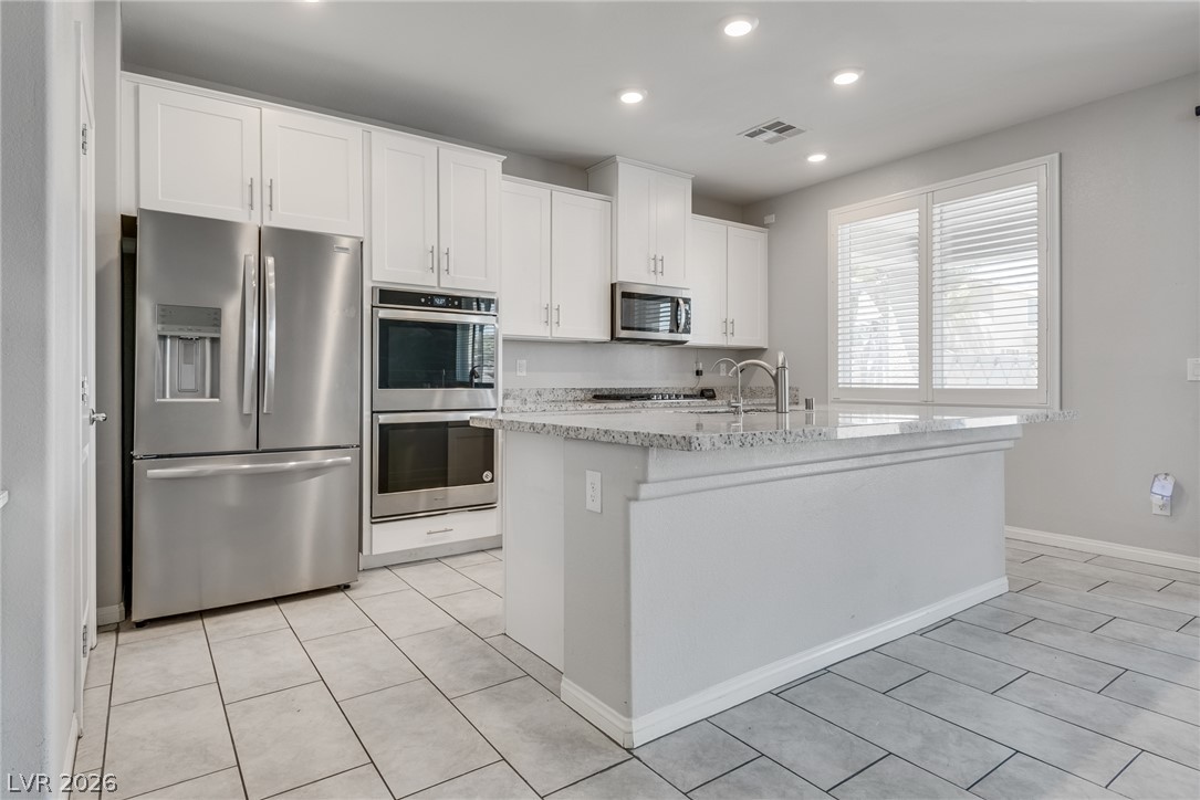 9273 Bluemist Falls Street Property Photo 16