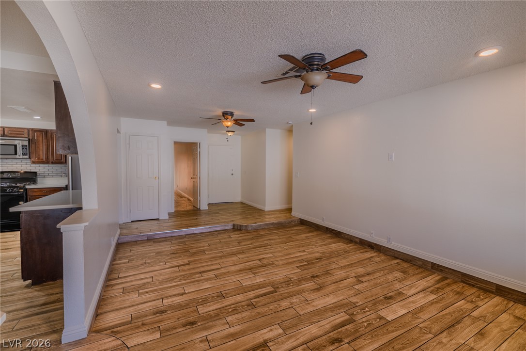 1866 Ludington Avenue Property Photo 11