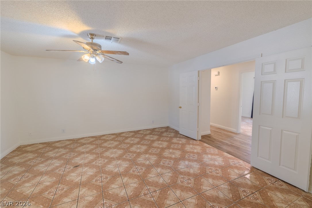 1866 Ludington Avenue Property Photo 24