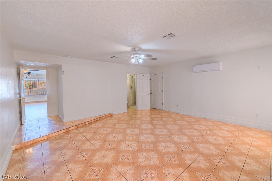 1866 Ludington Avenue Property Photo 27