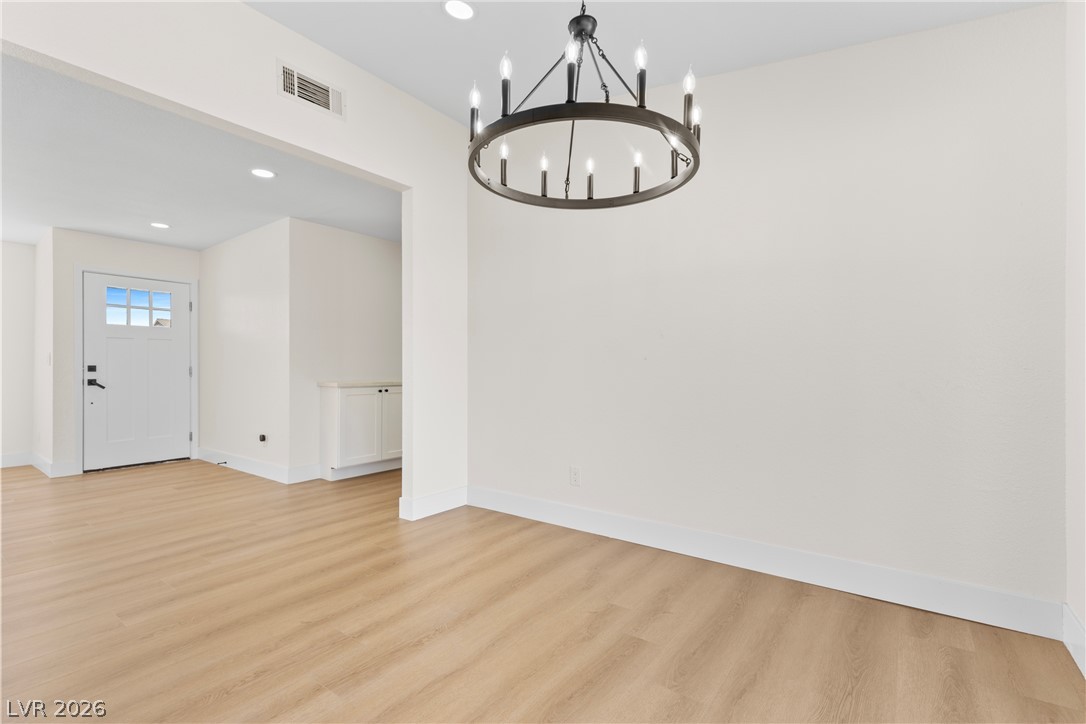 5595 Chestnut Street Property Photo 12