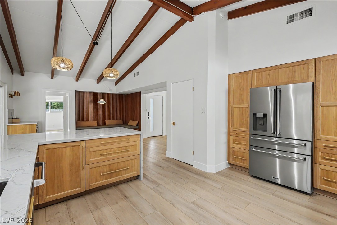 1131 Strong Drive Property Photo 2