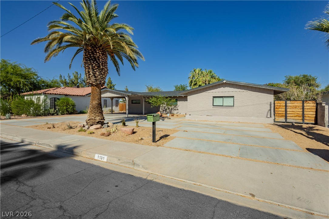 1131 Strong Drive Property Photo 5